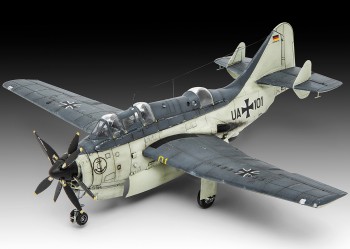 Model Aircraft Photography With Mobile Studio